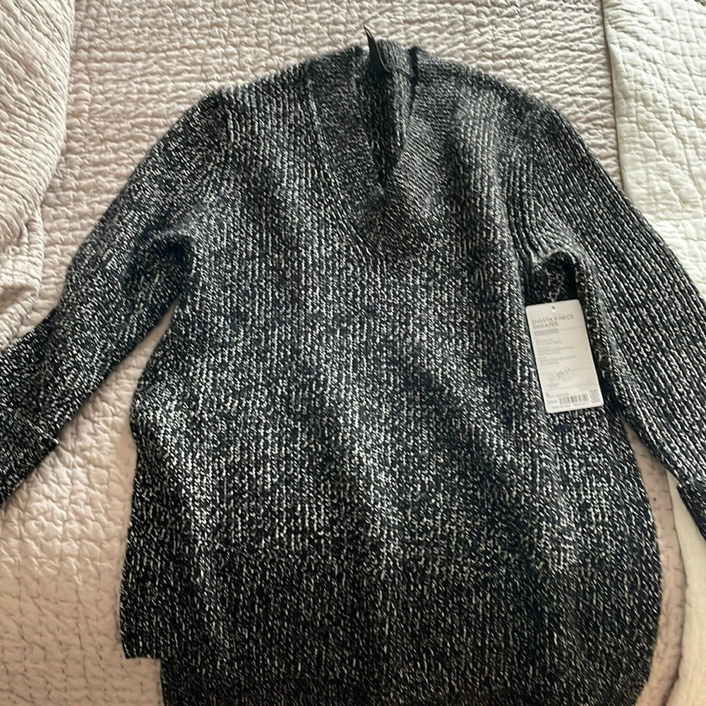 Athleta sweater